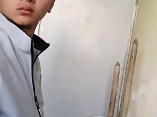 (New) Cute uncut Asian boy piss