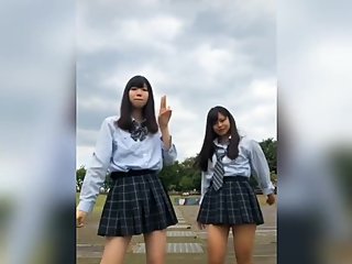 Japanese school girl twerk dance ?TikTok?JC JK